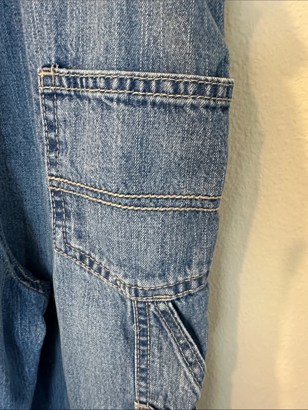 OshKosh B'gosh Vestbak Denim Overalls in Blue Wash Size 2T